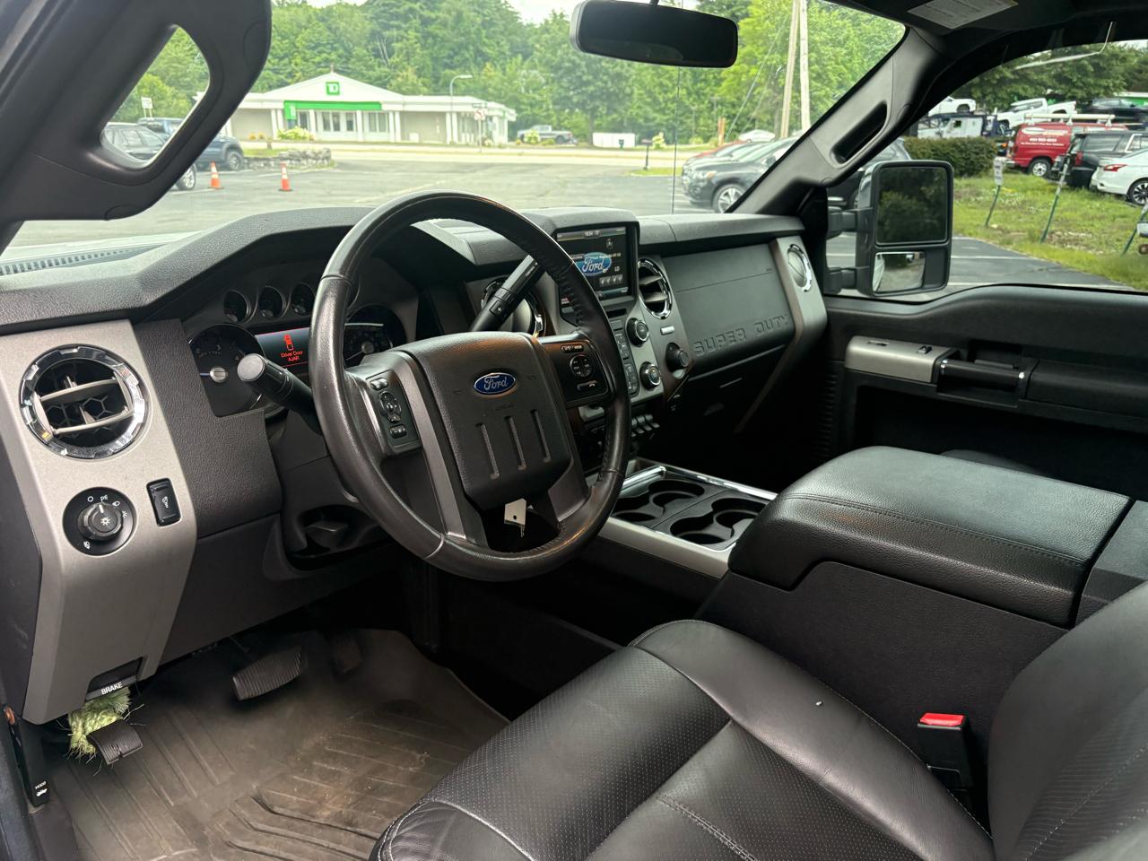Ford F-350 SD Lariat Crew Cab 4WD 2015