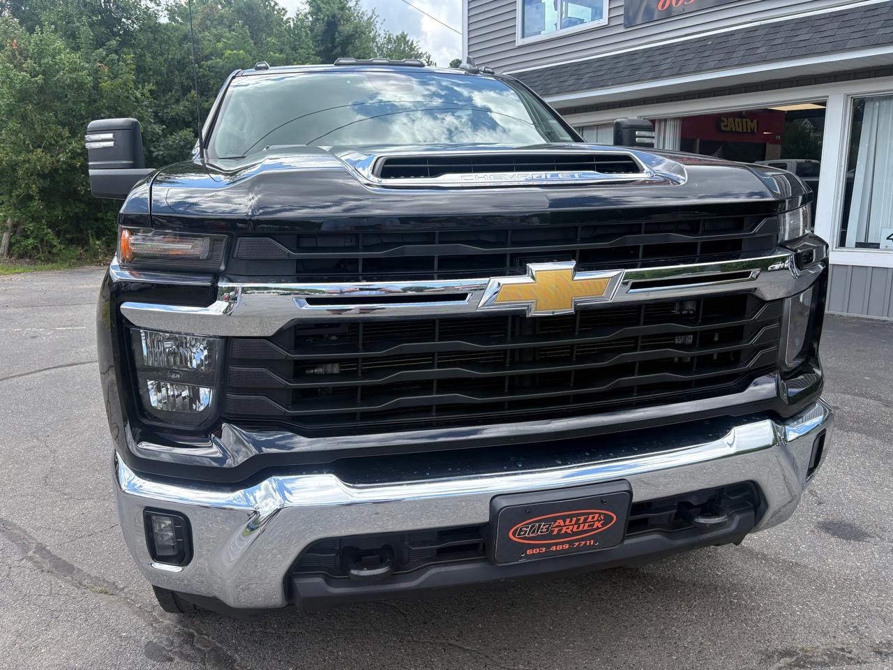 Chevrolet Silverado 2500HD LT Crew Cab Short Bed 4WD 2024