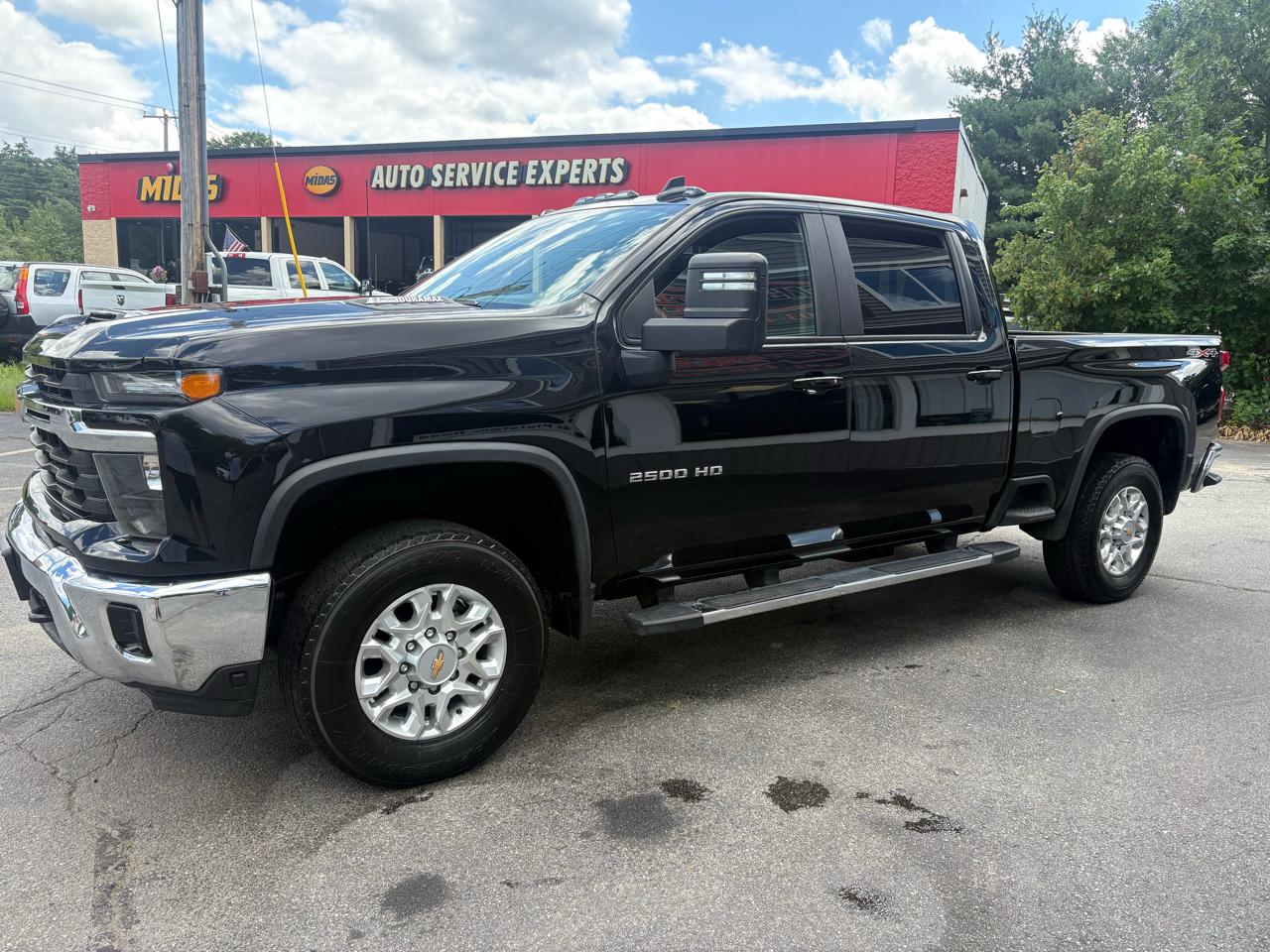 Chevrolet Silverado 2500HD LT Crew Cab Short Bed 4WD 2024