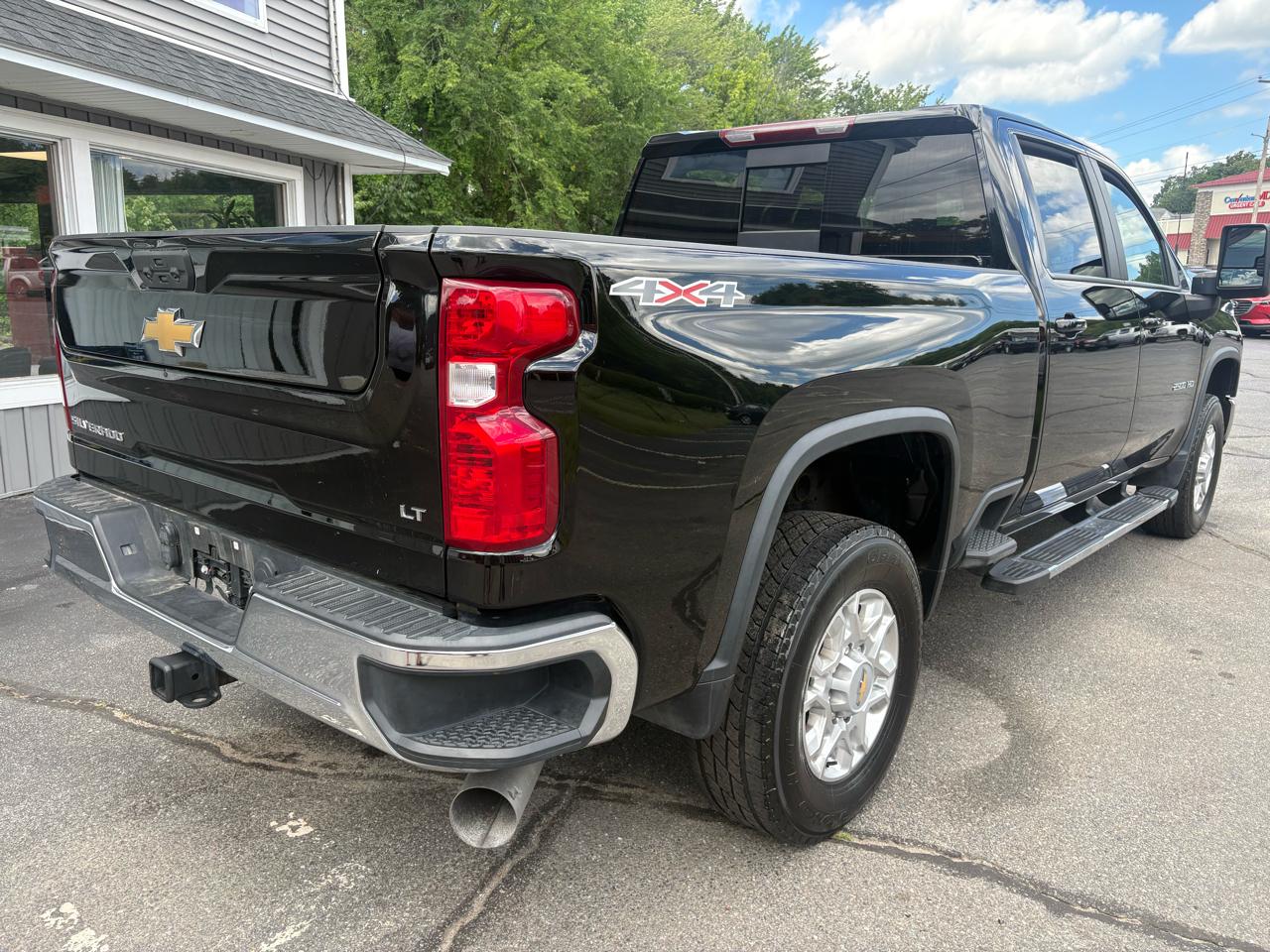 Chevrolet Silverado 2500HD LT Crew Cab Short Bed 4WD 2024
