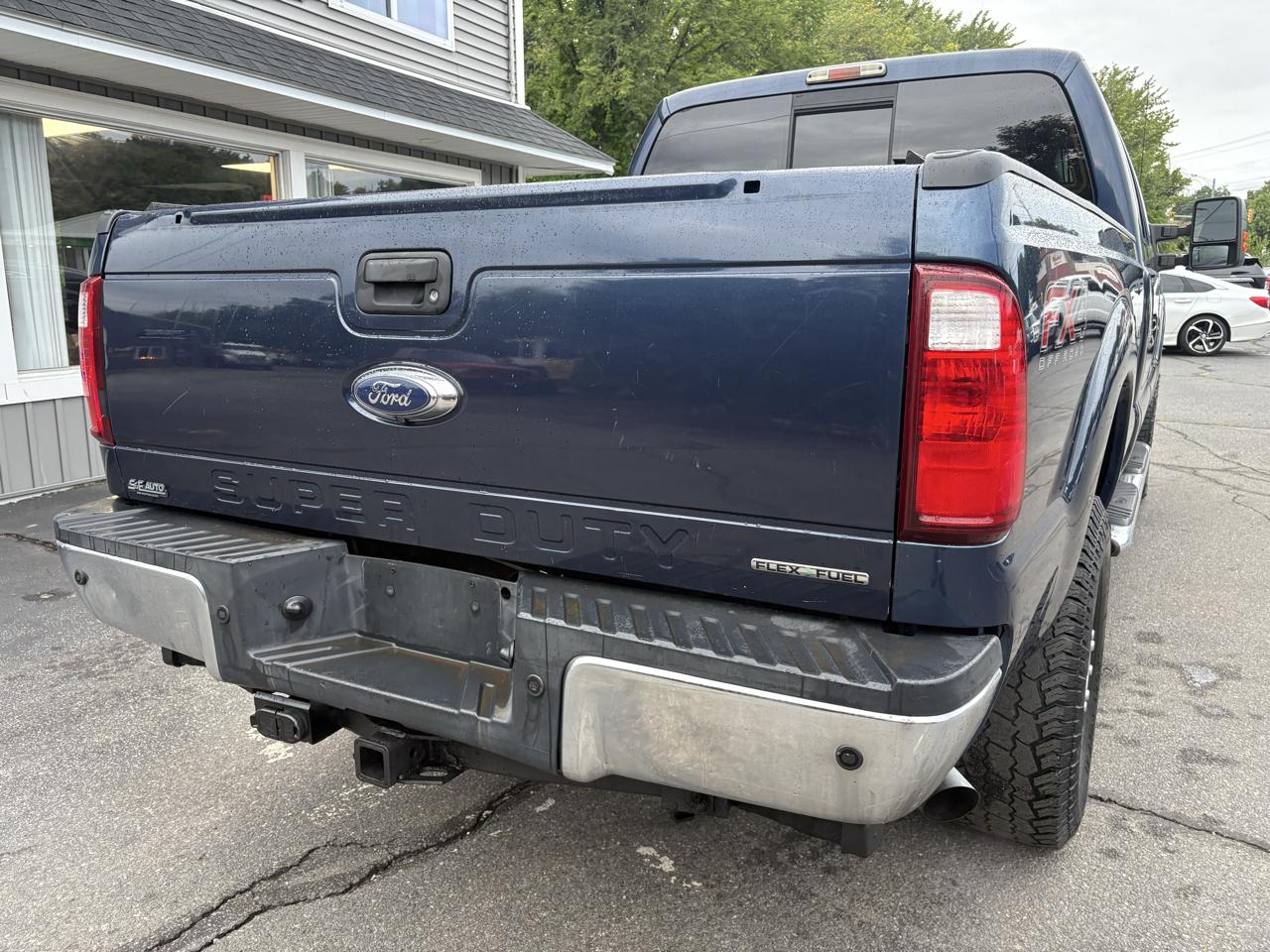 Ford F-350 SD Lariat Crew Cab Short Bed 4WD 2014