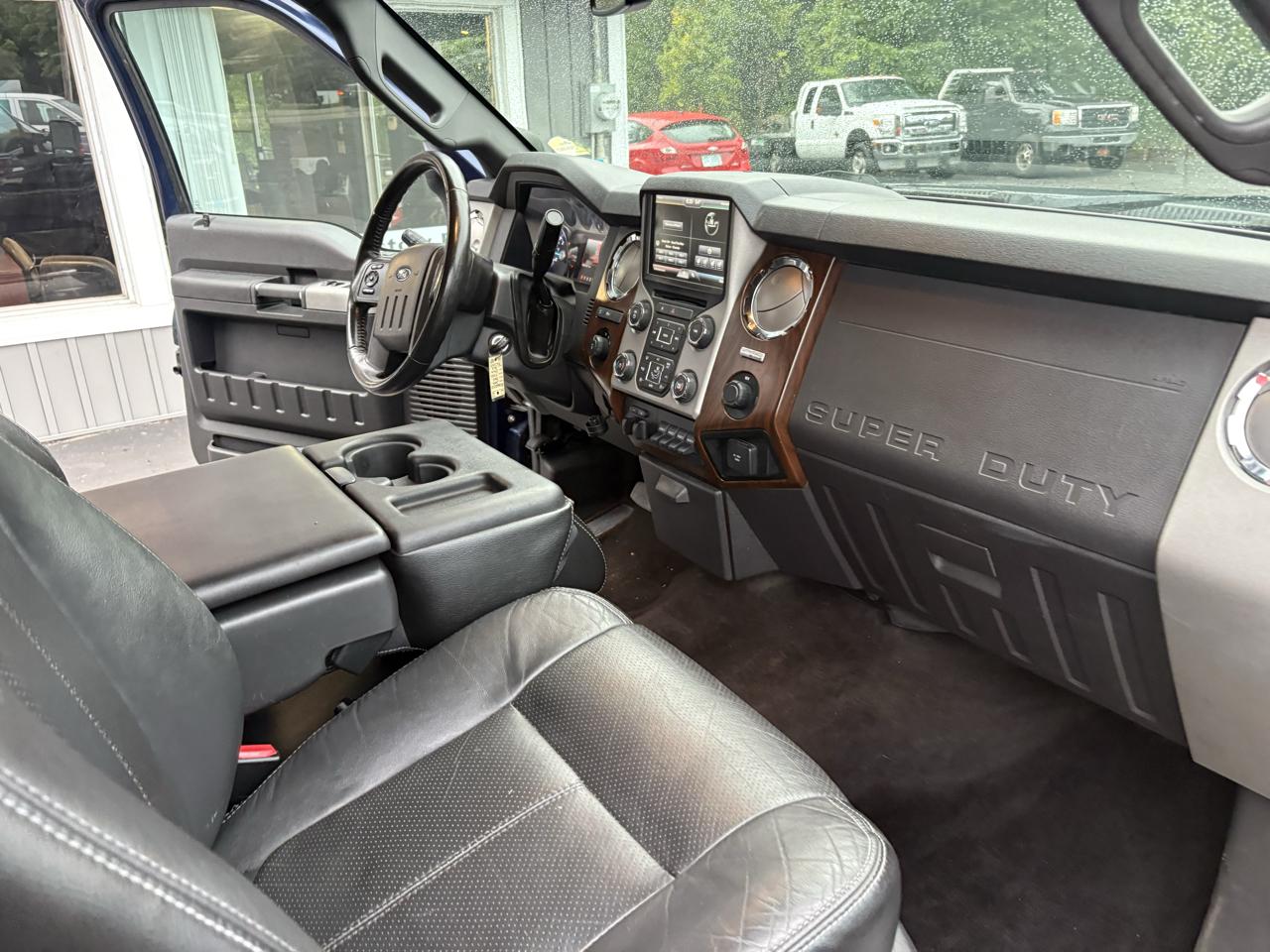 Ford F-350 SD Lariat Crew Cab Short Bed 4WD 2014