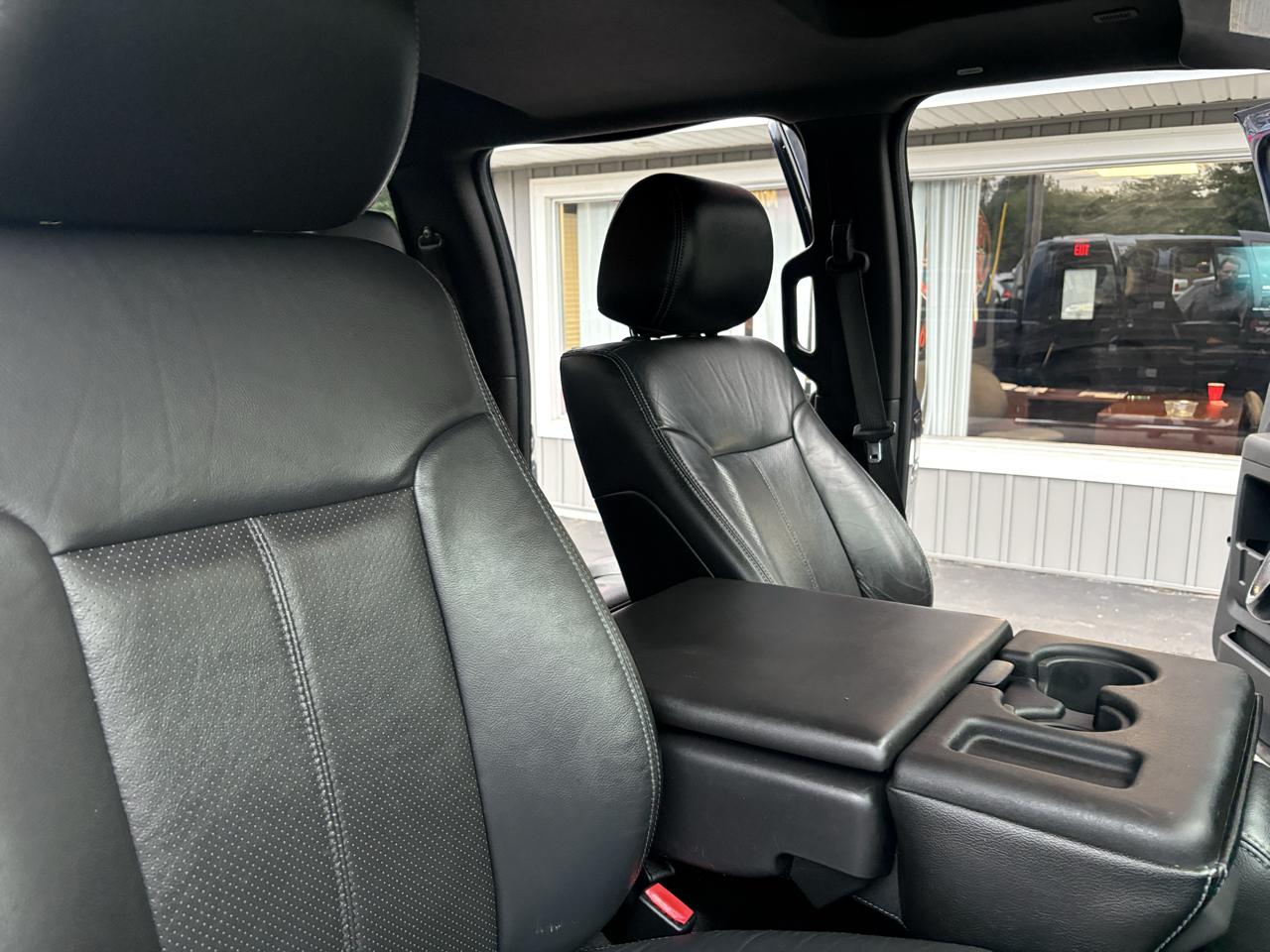 Ford F-350 SD Lariat Crew Cab Short Bed 4WD 2014