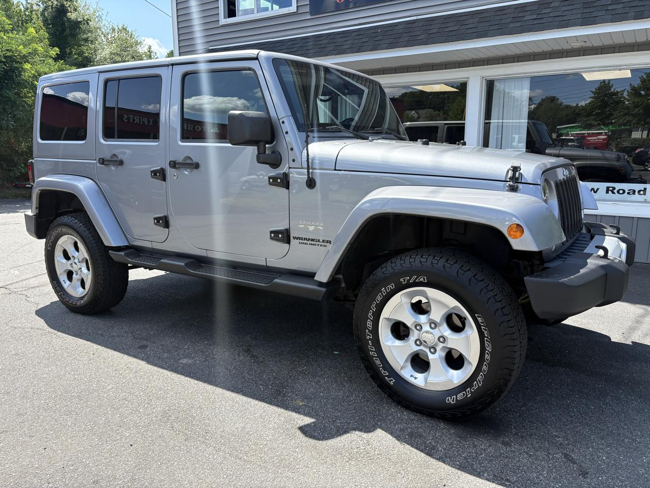 Jeep Wrangler Unlimited Sahara 4WD 2014
