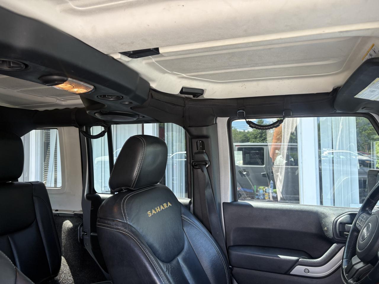 Jeep Wrangler Unlimited Sahara 4WD 2014