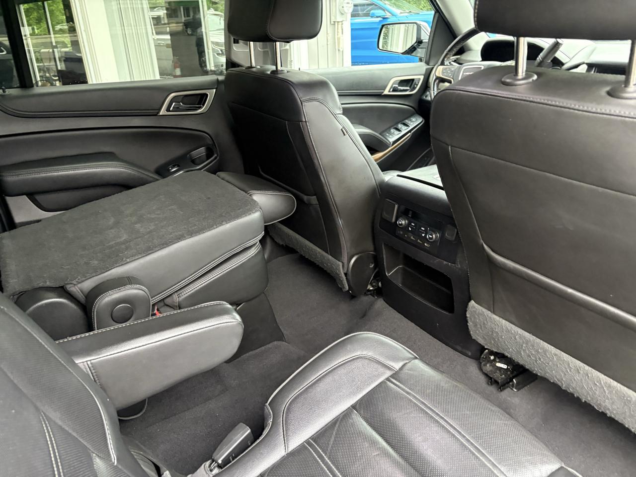 GMC Yukon XL Denali 4WD 2019