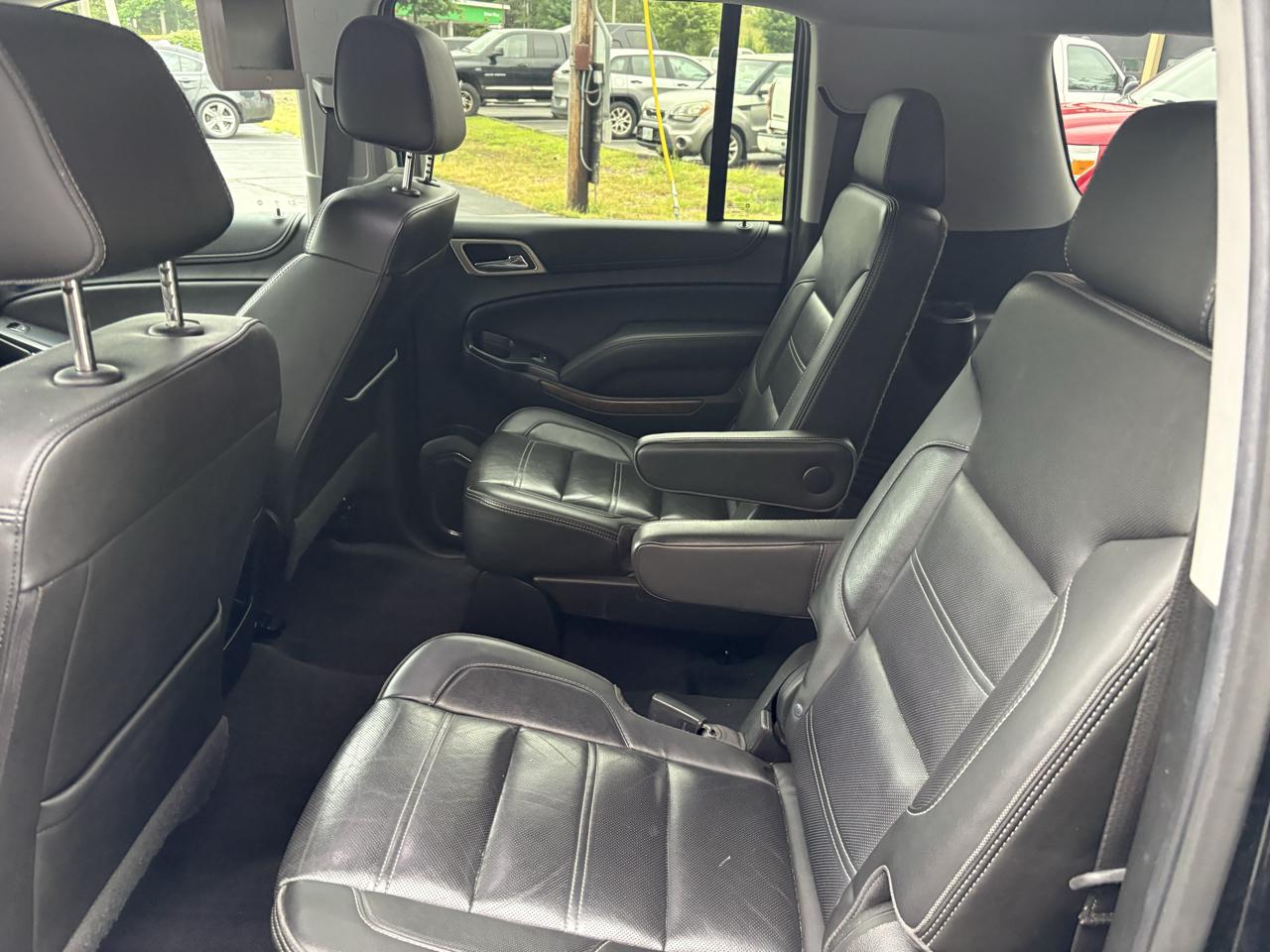 GMC Yukon XL Denali 4WD 2019