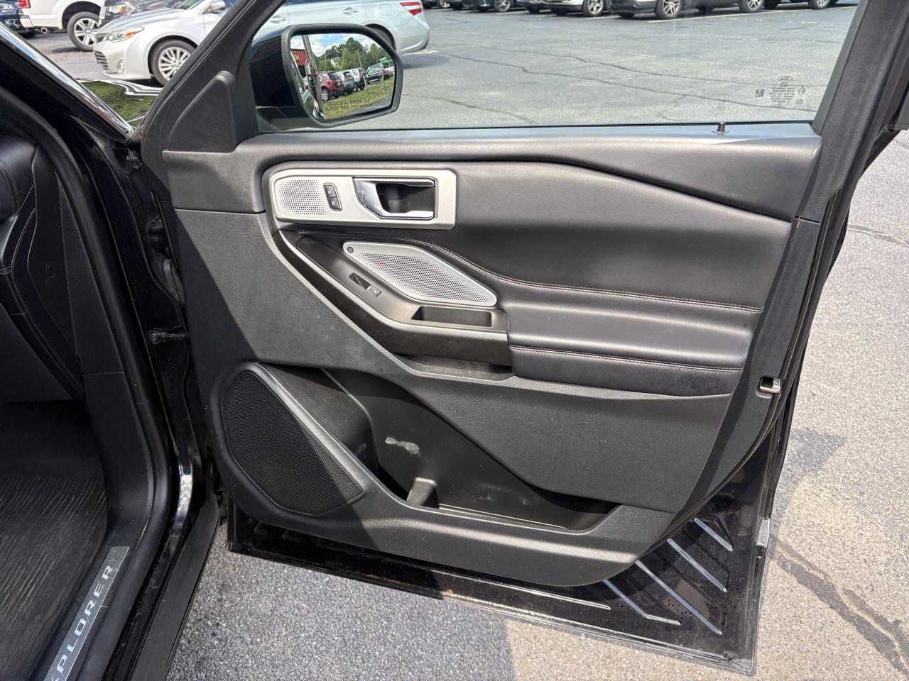 Ford Explorer Platinum AWD 2020