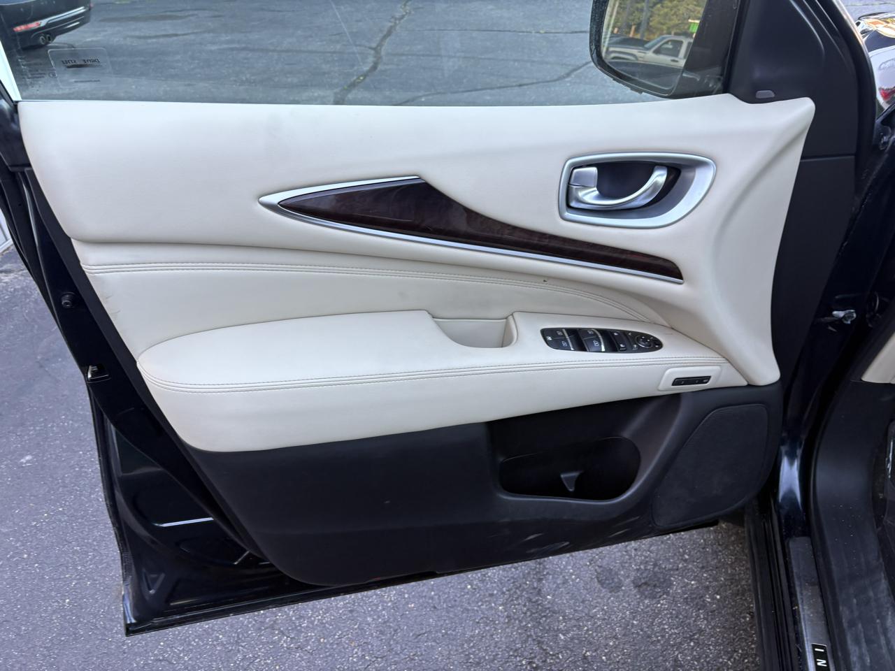 Infiniti QX60 Base AWD 2015
