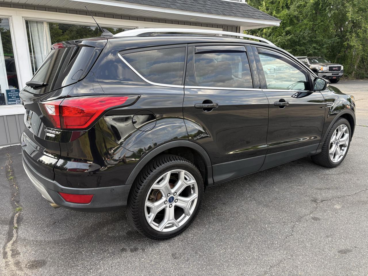 Ford Escape Titanium 4WD 2019