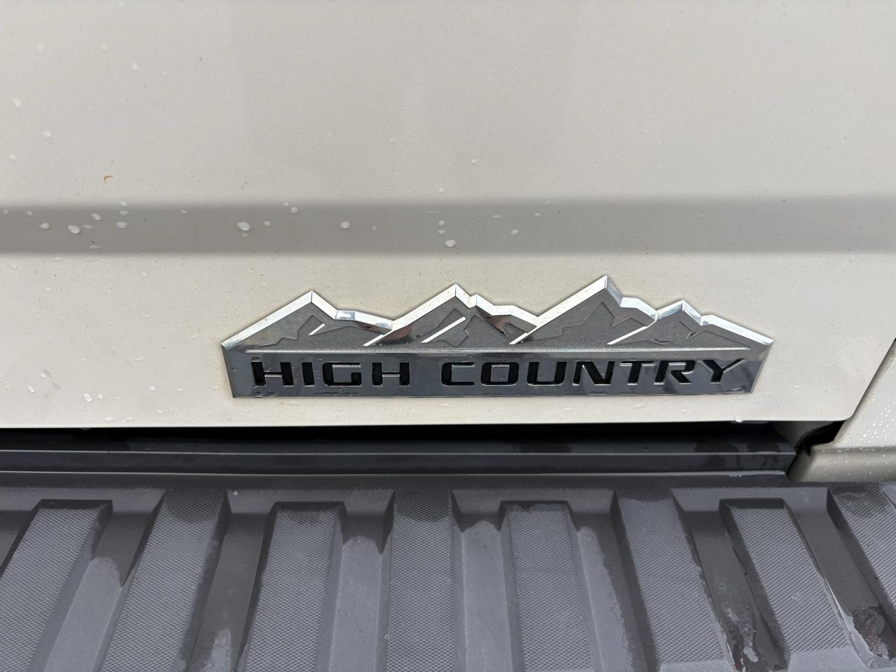 Chevrolet Silverado 1500 High Country Crew Cab 4WD 2015