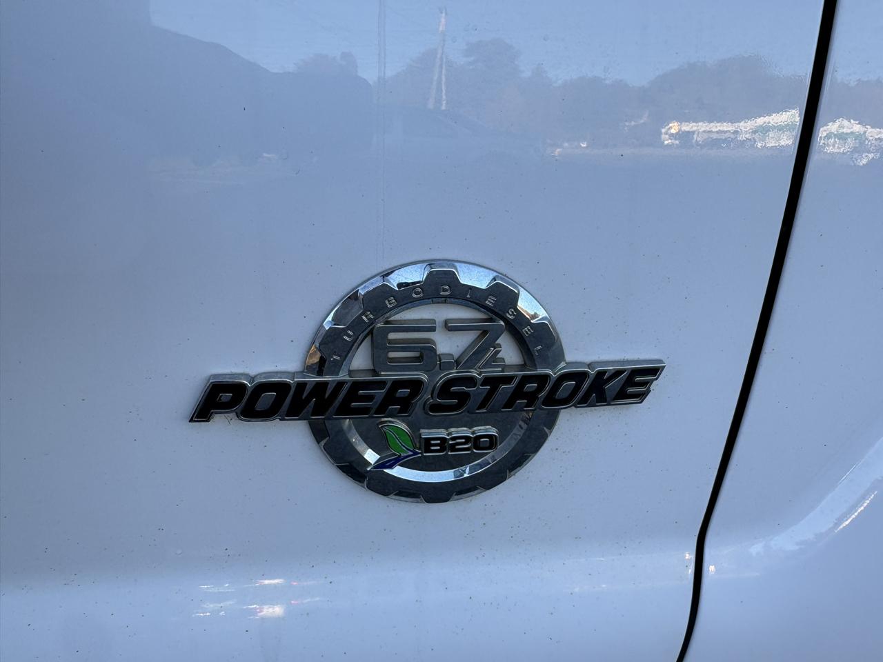 Ford F-350 SD Lariat Crew Cab Short Bed 4WD 2015