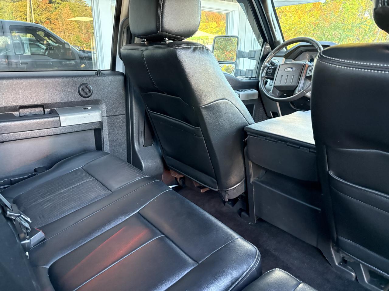 Ford F-350 SD Lariat Crew Cab Short Bed 4WD 2015