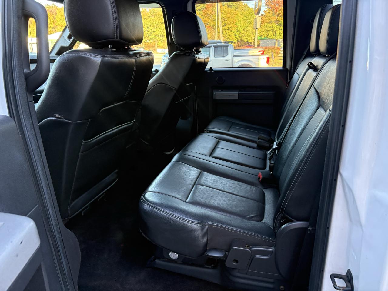 Ford F-350 SD Lariat Crew Cab Short Bed 4WD 2015