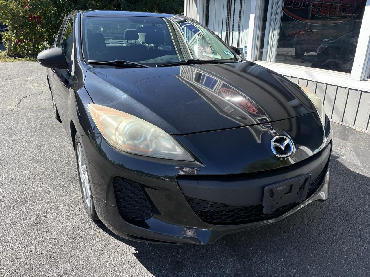 Mazda MAZDA3 i Touring 4-door 2012