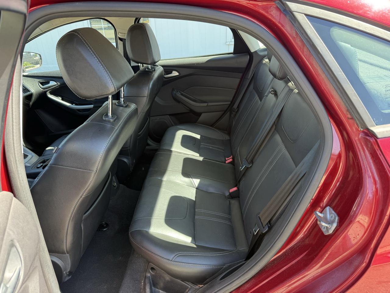 Ford Focus SE Sedan 2014