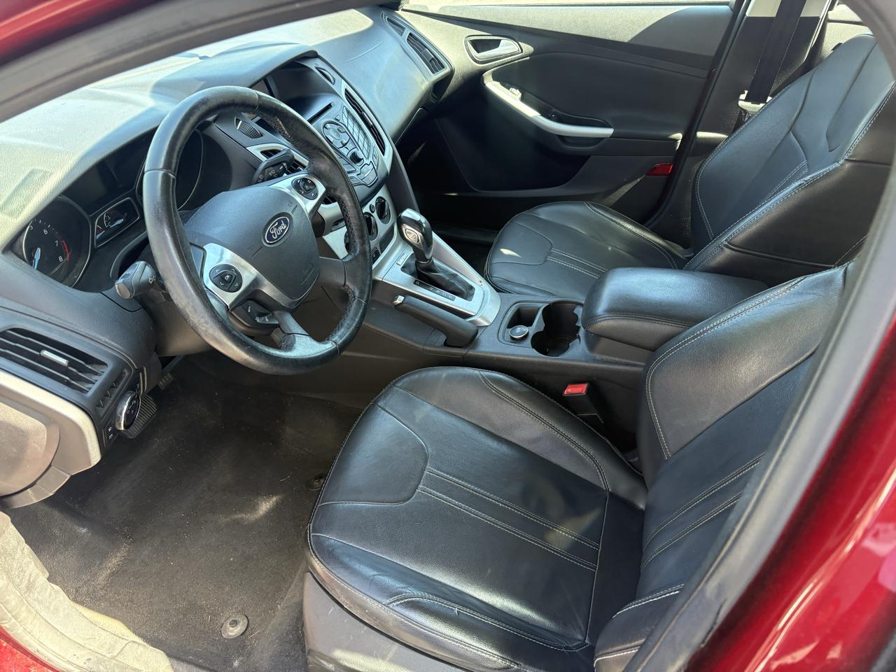 Ford Focus SE Sedan 2014