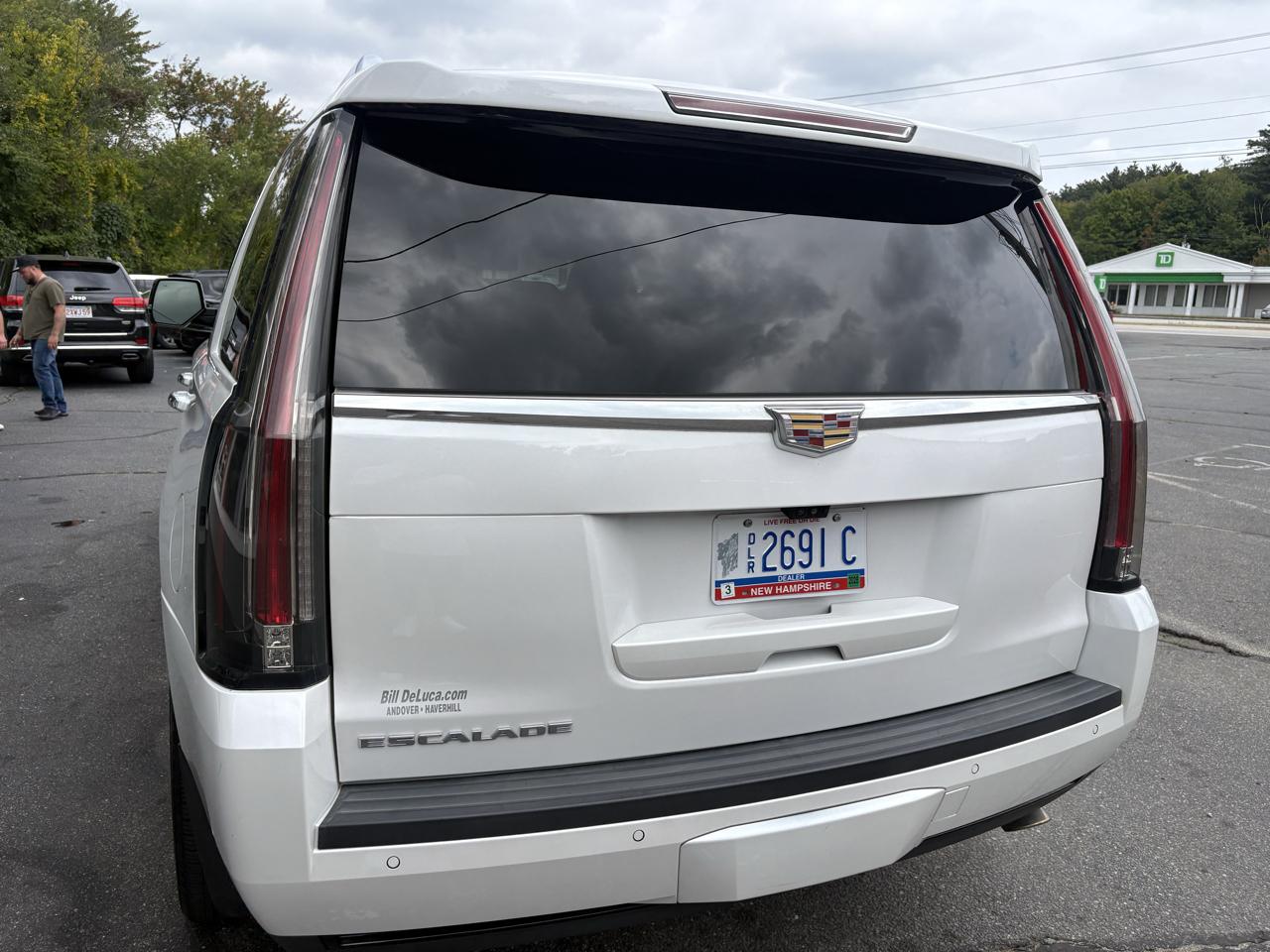 Cadillac Escalade Premium 4WD 2018