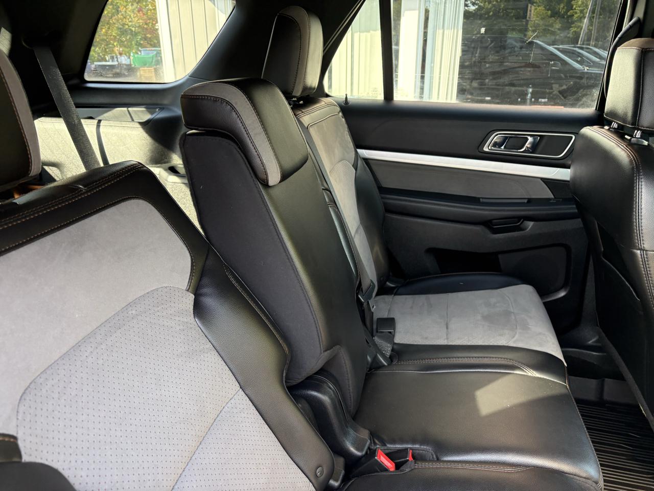 Ford Explorer XLT 4WD 2017