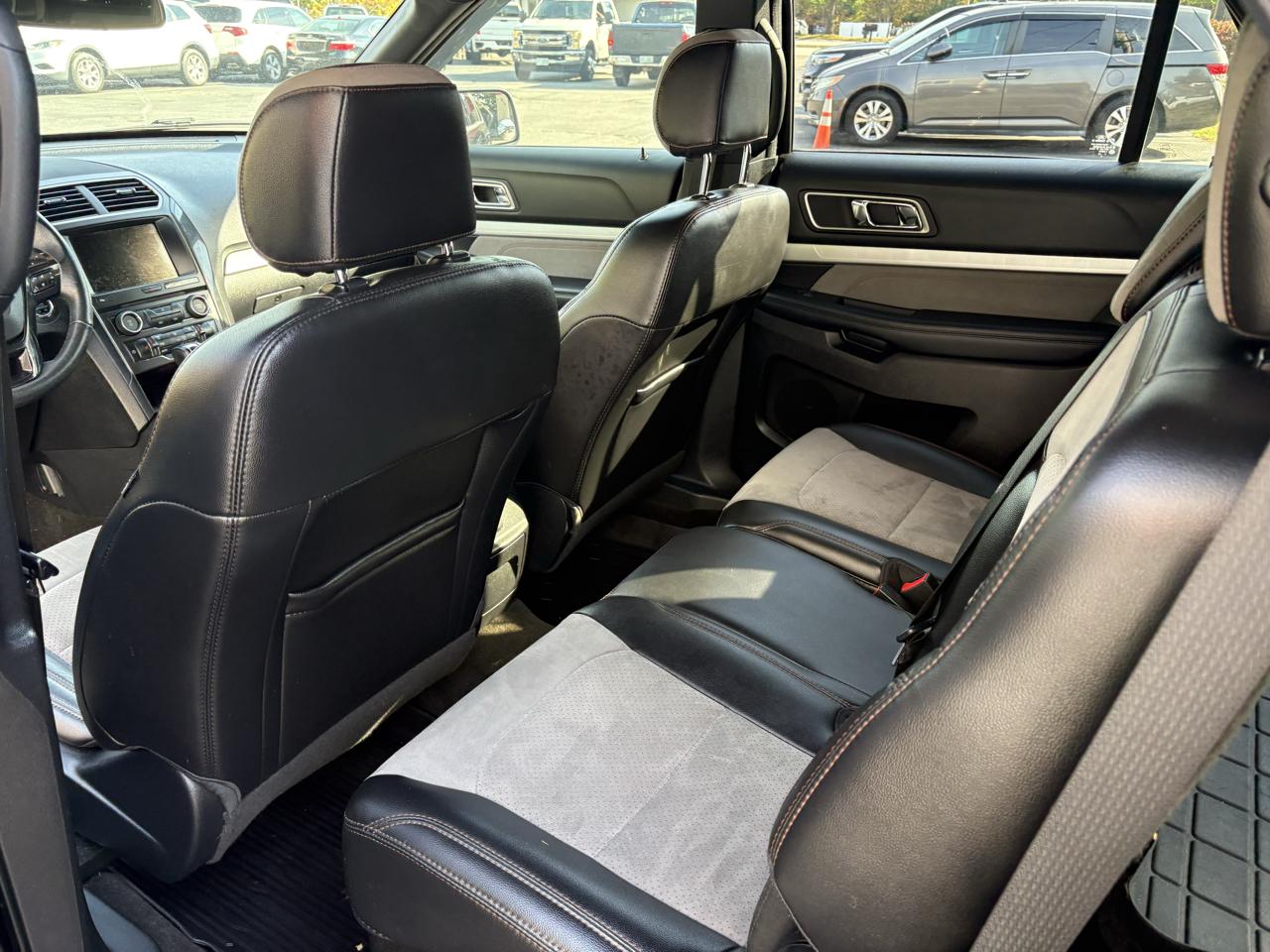 Ford Explorer XLT 4WD 2017