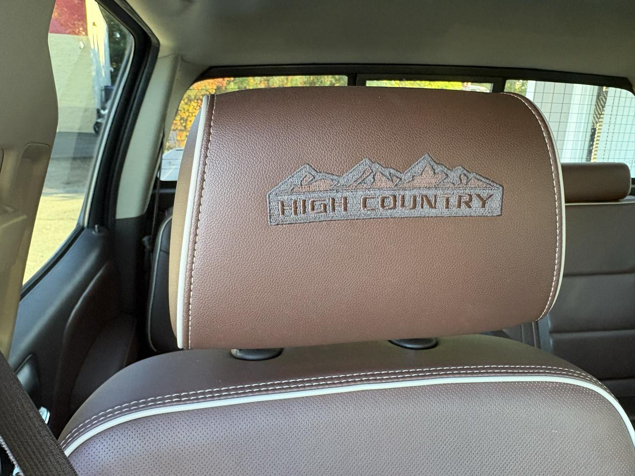 Chevrolet Silverado 1500 High Country Crew Cab 4WD 2015