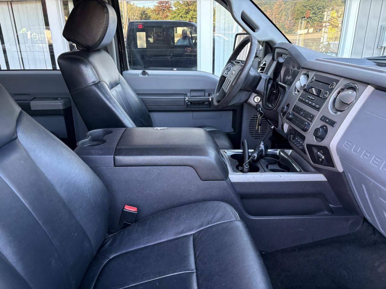 Ford F-250 SD XLT Crew Cab 4WD 2016