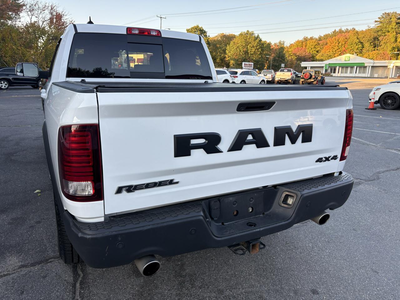 RAM 1500 Rebel Crew Cab SWB 4WD 2017