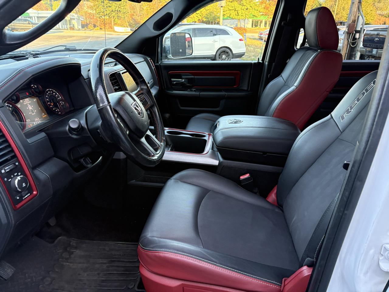 RAM 1500 Rebel Crew Cab SWB 4WD 2017