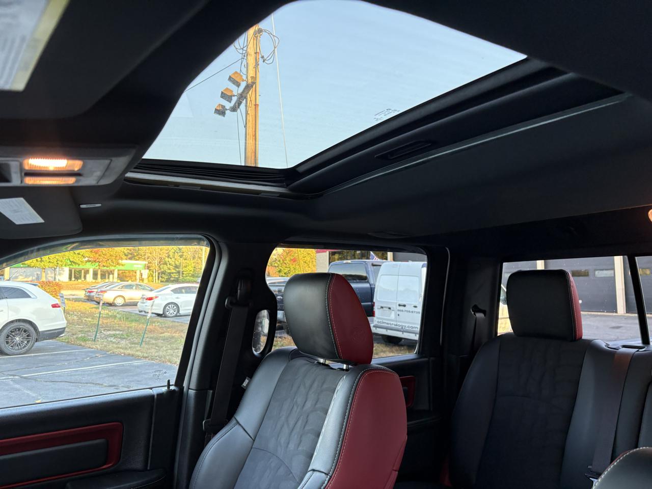 RAM 1500 Rebel Crew Cab SWB 4WD 2017