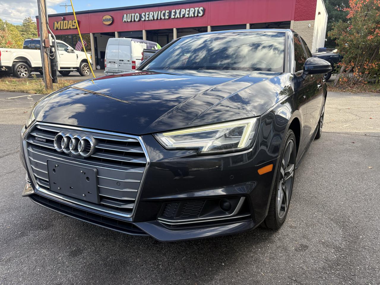 Audi A4 2.0T Prestige quattro Sedan 2017