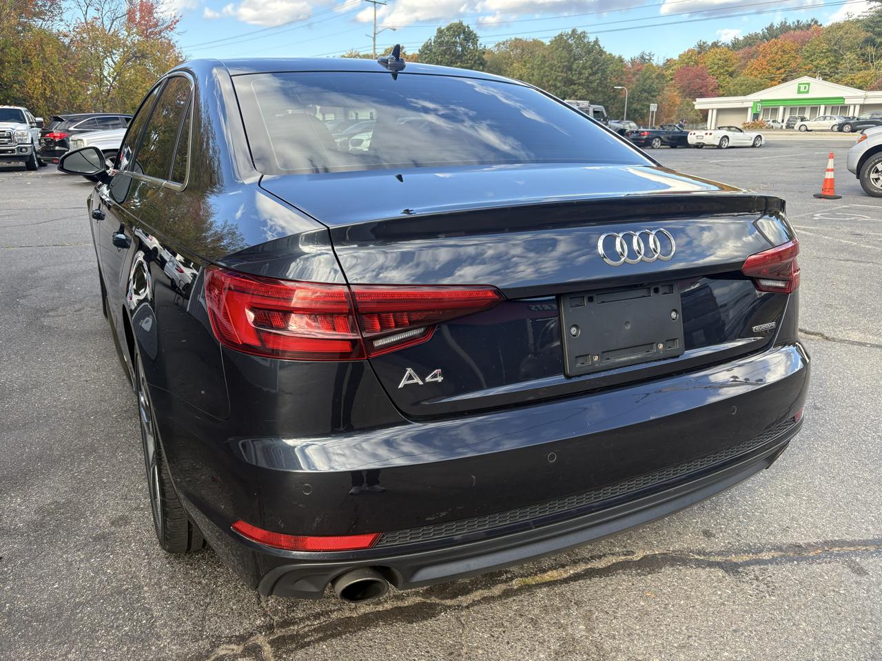 Audi A4 2.0T Prestige quattro Sedan 2017