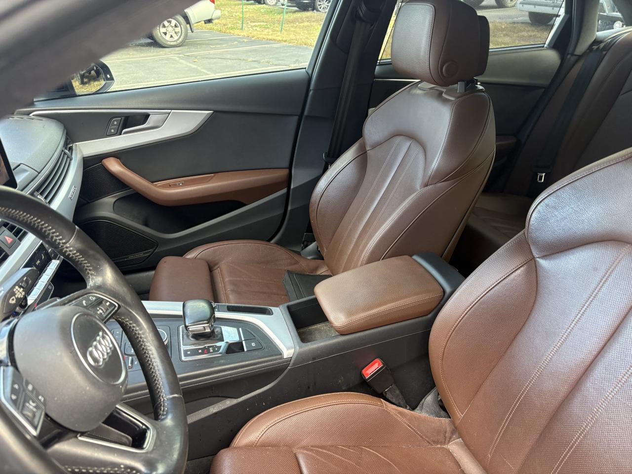 Audi A4 2.0T Prestige quattro Sedan 2017