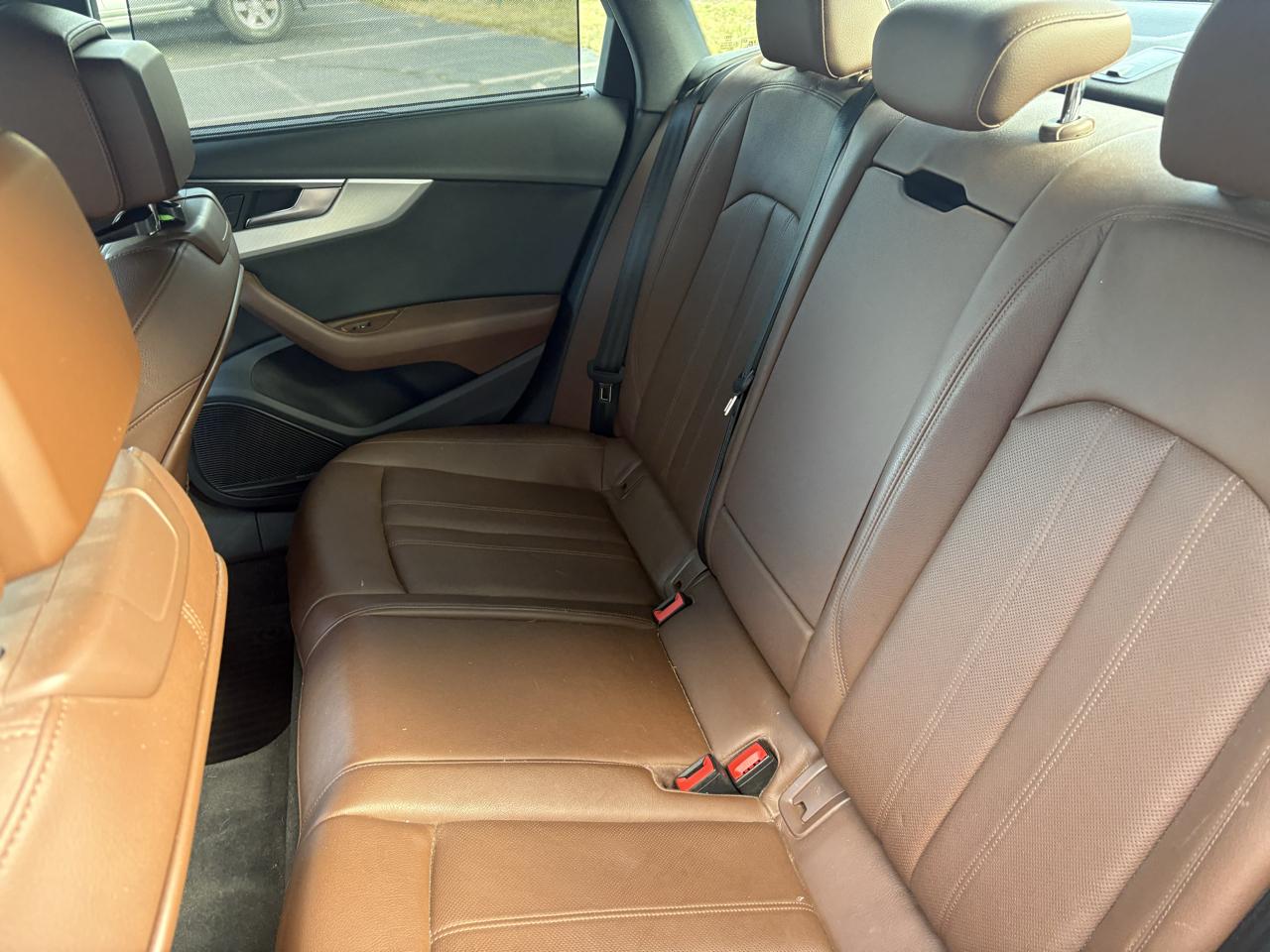 Audi A4 2.0T Prestige quattro Sedan 2017