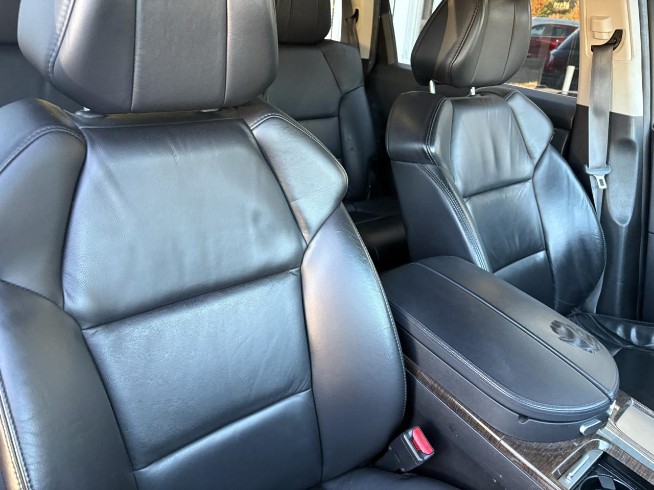 Acura MDX 6-Spd AT w/Tech Package 2012