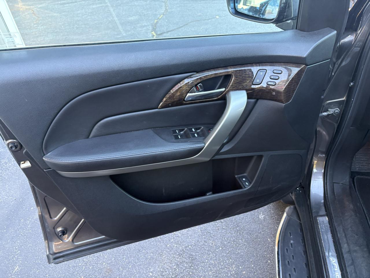 Acura MDX 6-Spd AT w/Tech Package 2012