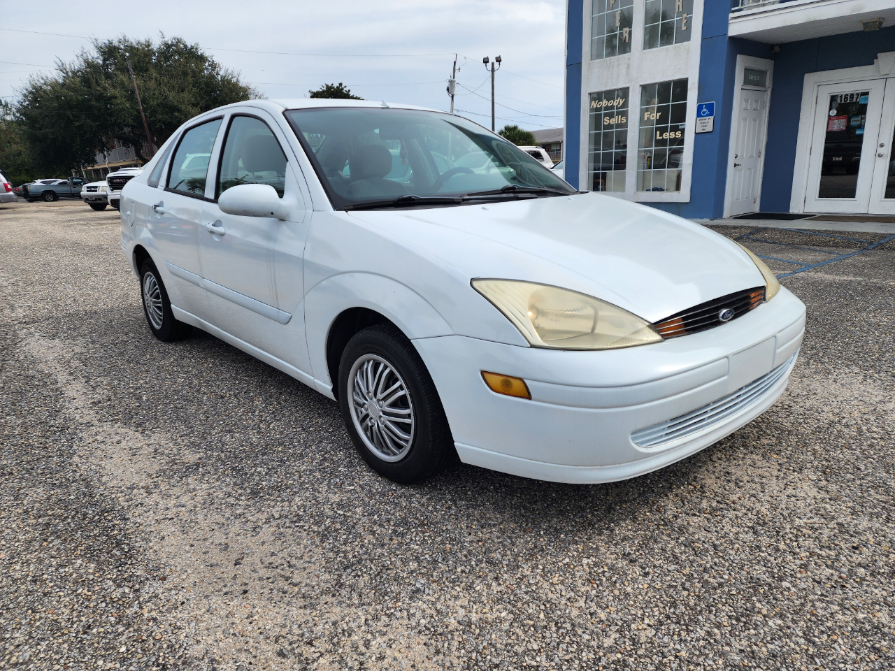 Ford Focus 4dr Sdn LX Base 2002