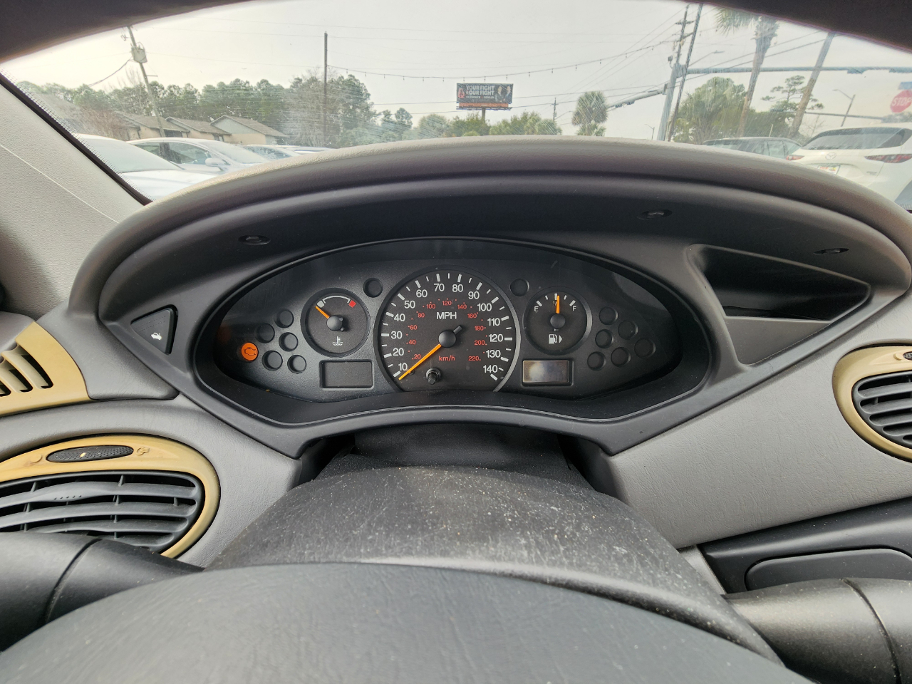 Ford Focus 4dr Sdn LX Base 2002