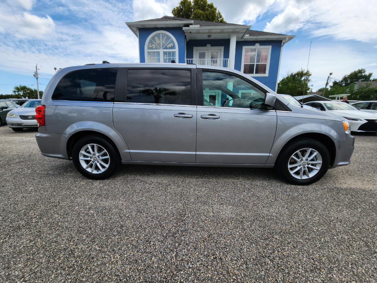 Dodge Grand Caravan SXT Wagon 2019 Dodge Grand Caravan SXT Wagon 2019