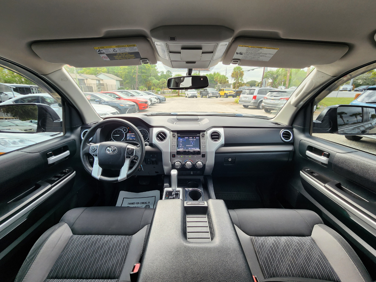 2017 Toyota Tundra SR5 photo 2