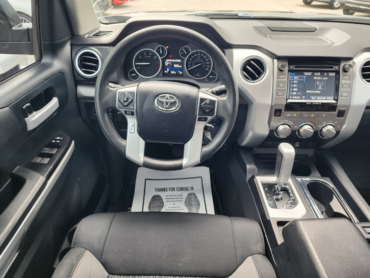 2017 Toyota Tundra SR5 photo 9