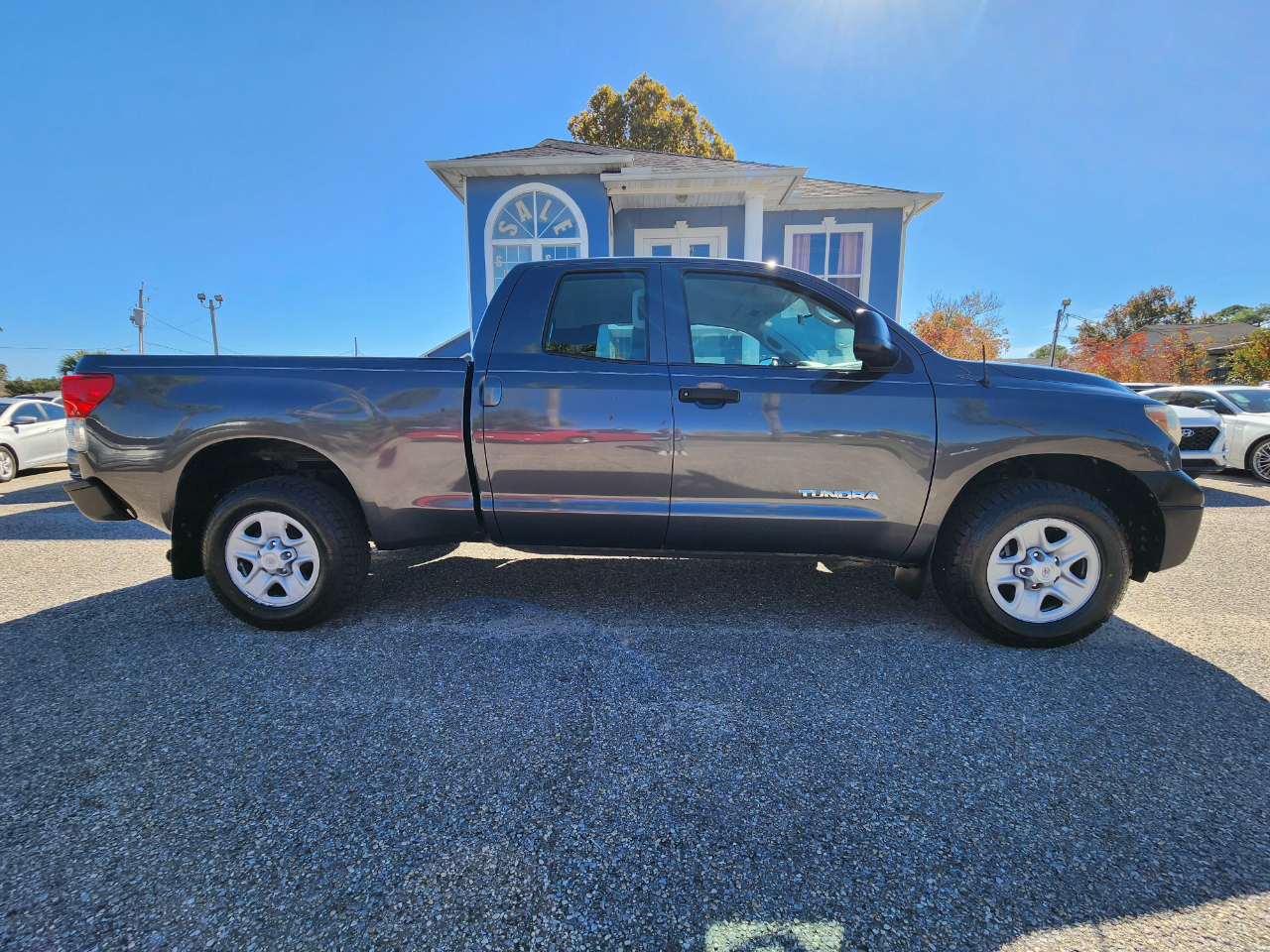 2013 Toyota Tundra SR5 photo 3