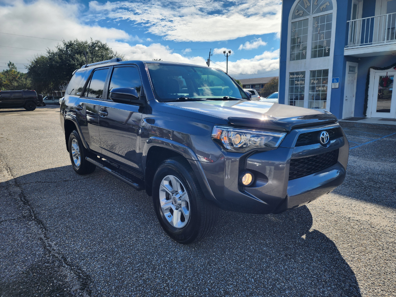 Toyota 4Runner SR5 2WD (Natl) 2019