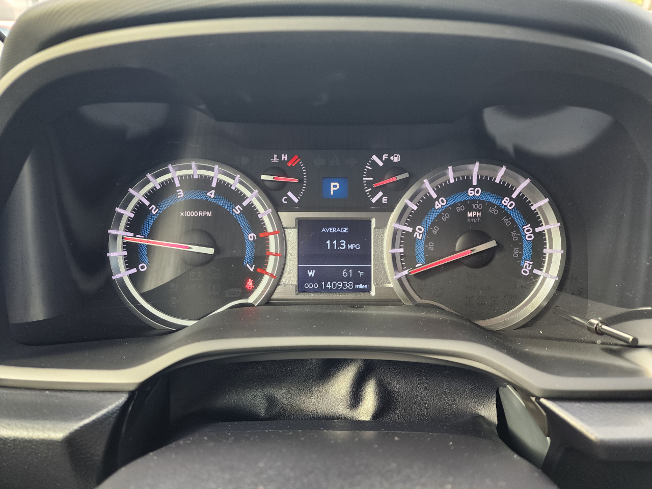 Toyota 4Runner SR5 2WD (Natl) 2019