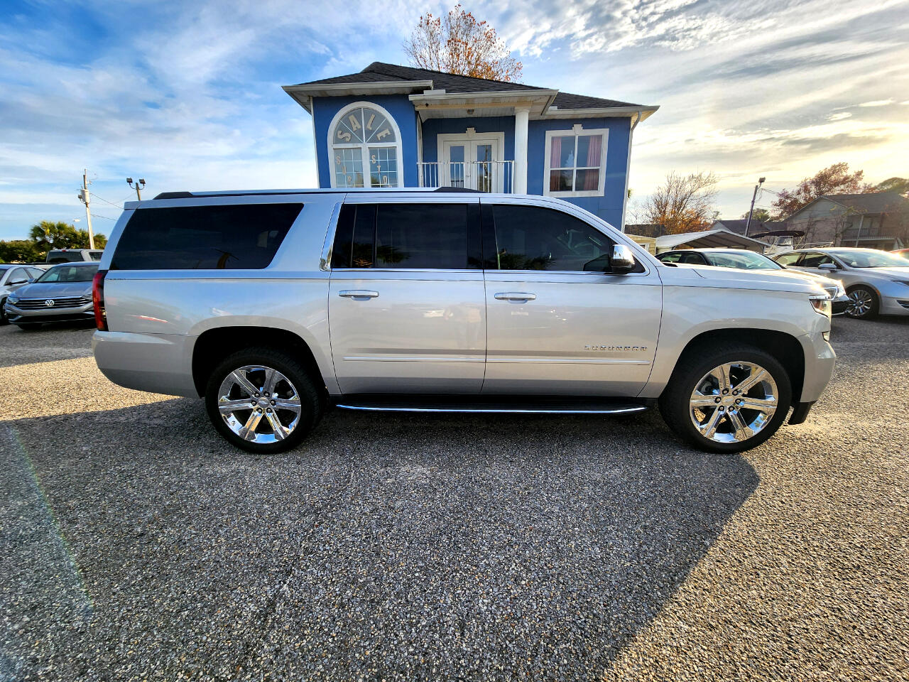 Chevrolet Suburban 2WD 4dr 1500 Premier 2018