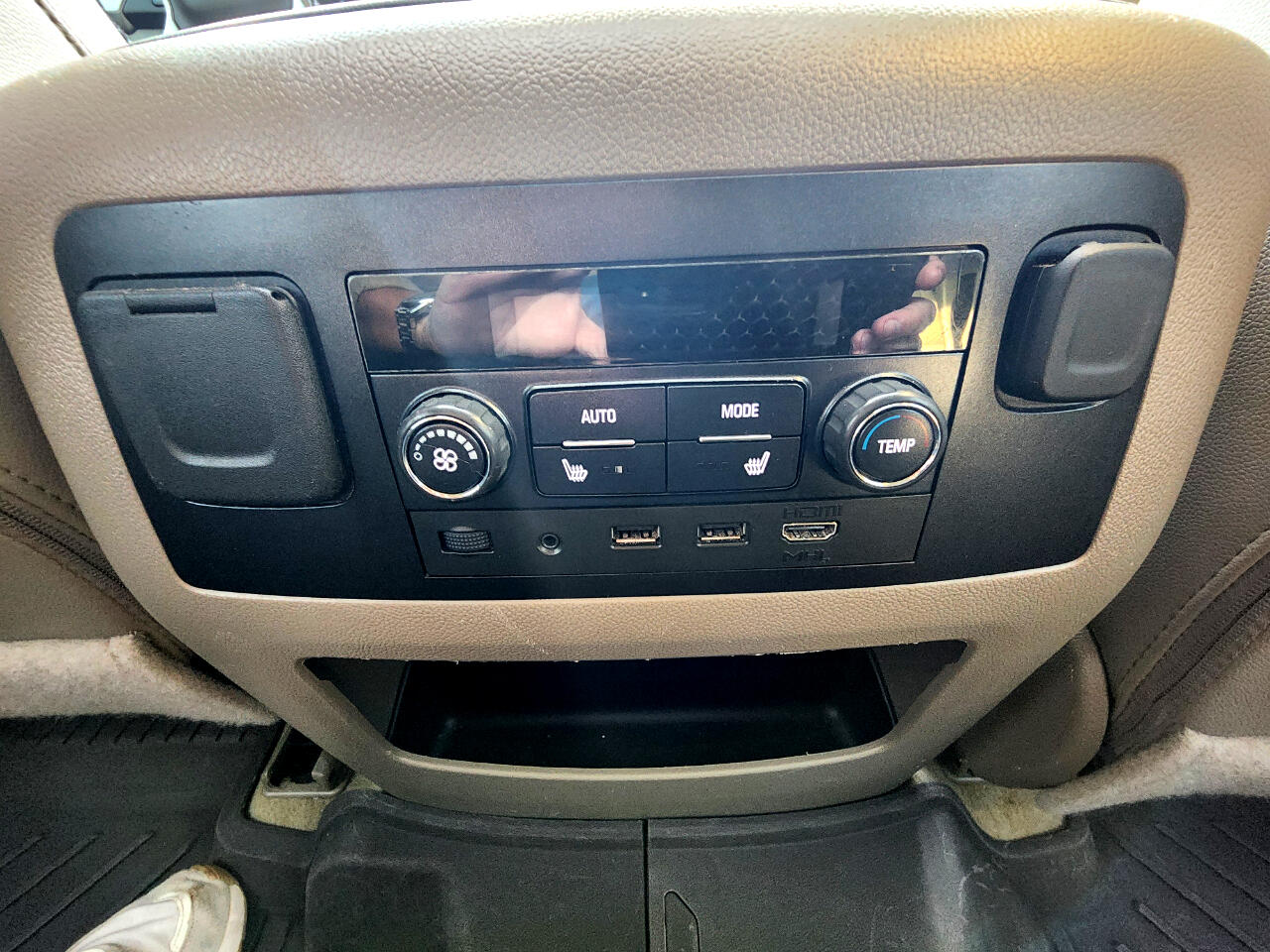 Chevrolet Suburban 2WD 4dr 1500 Premier 2018