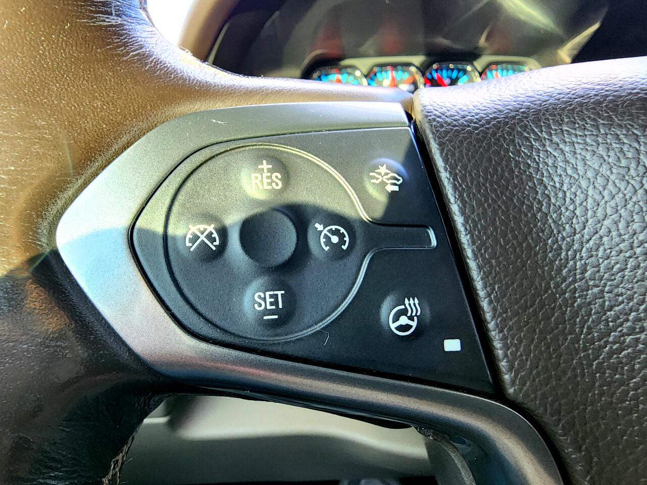 Chevrolet Suburban 2WD 4dr 1500 Premier 2018