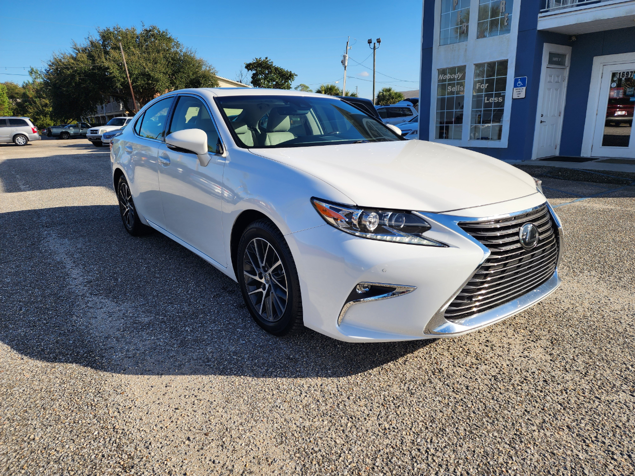 Lexus ES 350 4dr Sdn 2016