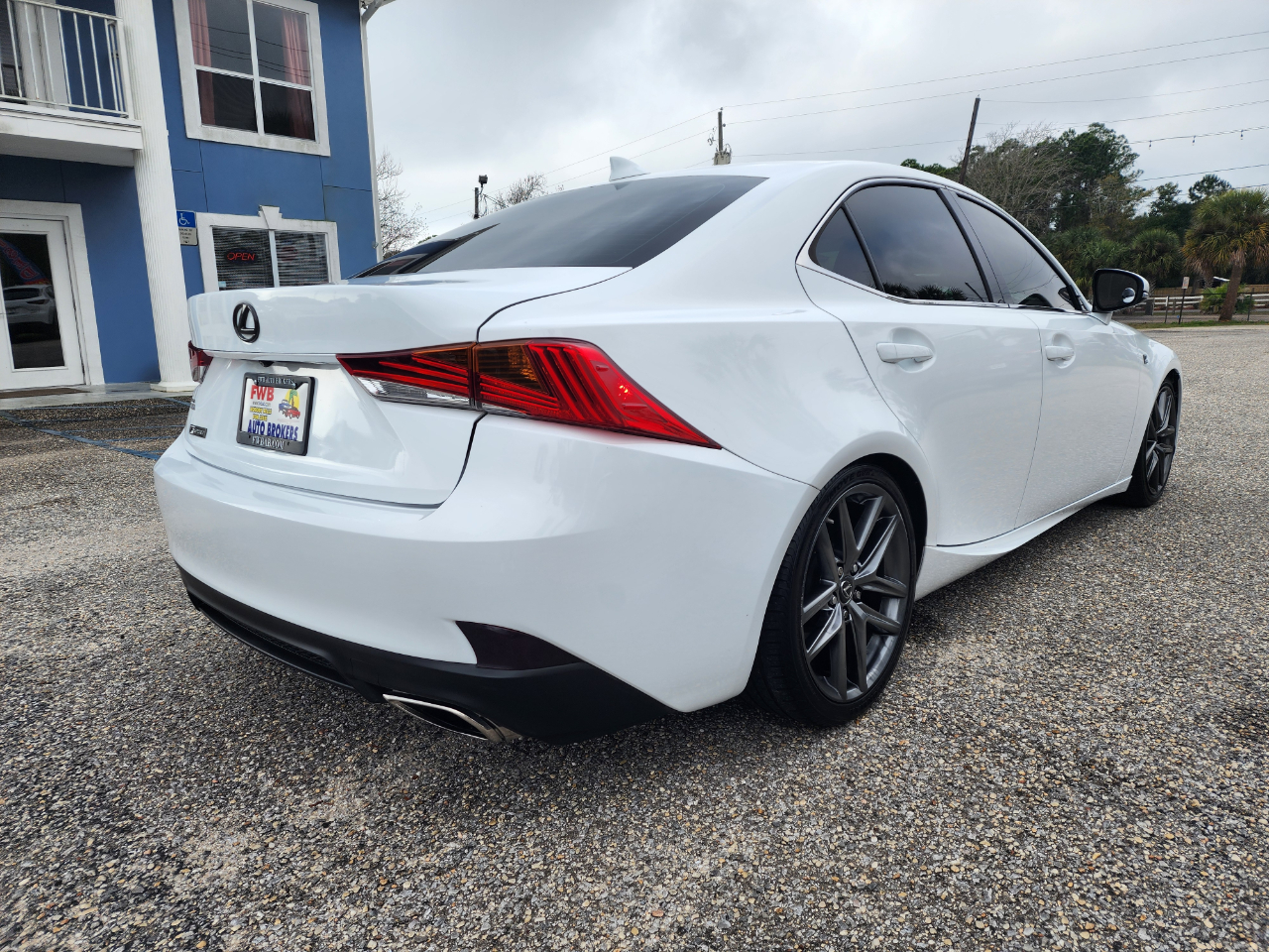 Lexus IS IS Turbo RWD 2017