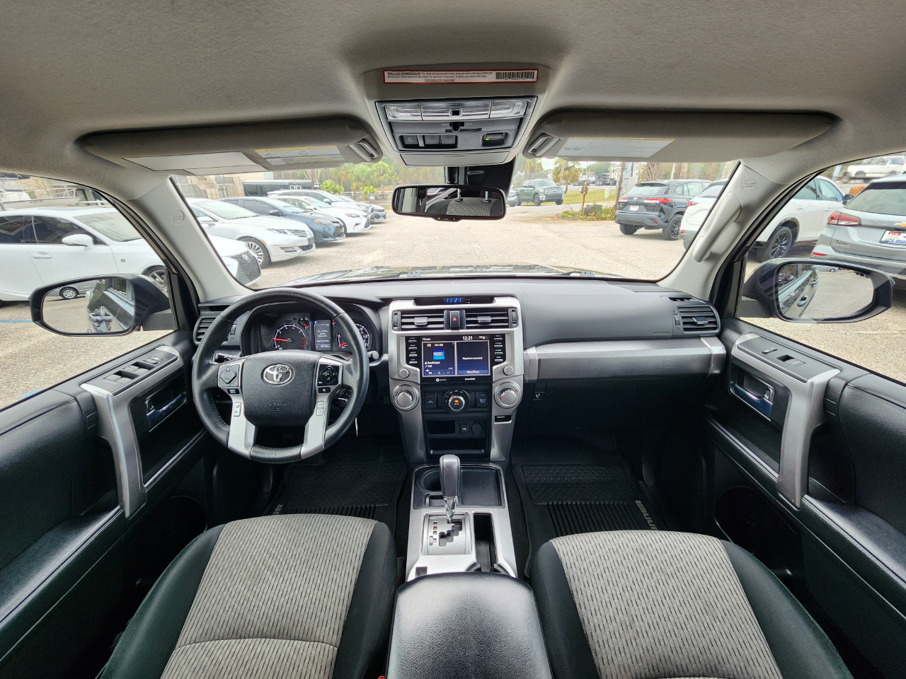 Toyota 4Runner SR5 2WD 2020