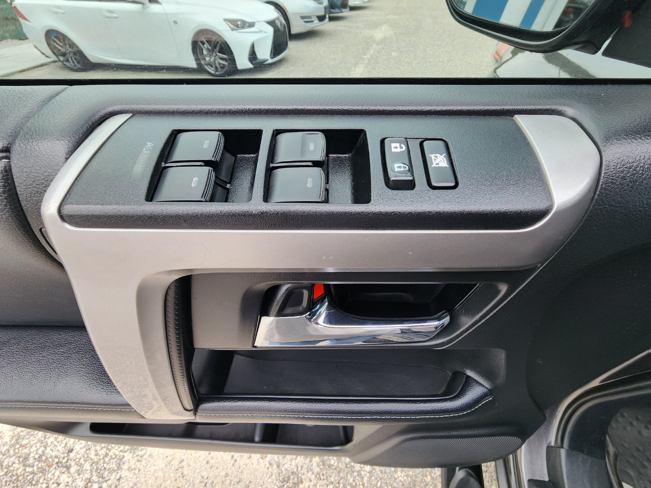 Toyota 4Runner SR5 2WD 2020